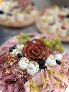 Salumi e formaggi siciliani a Floridia
